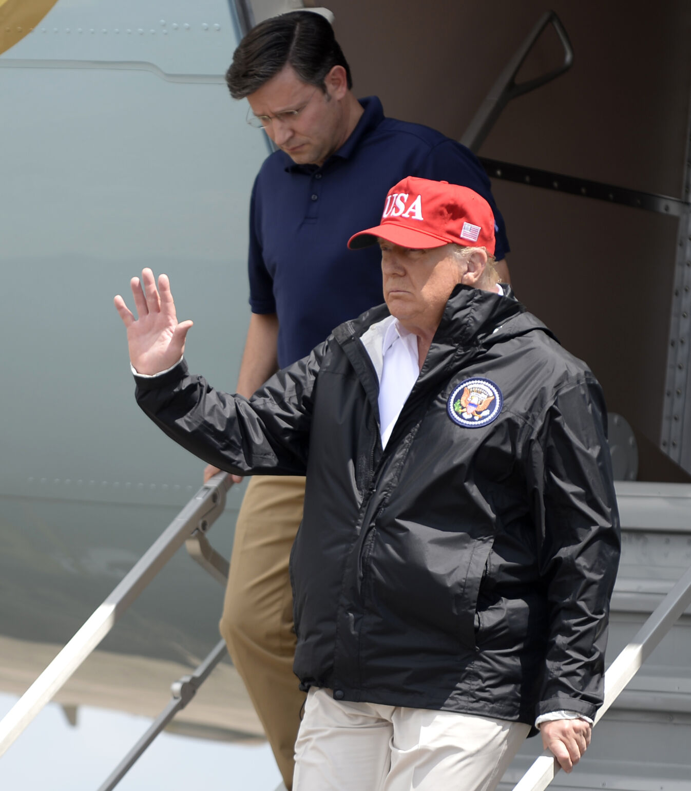 NO.trumpvisit012.083020.jpg